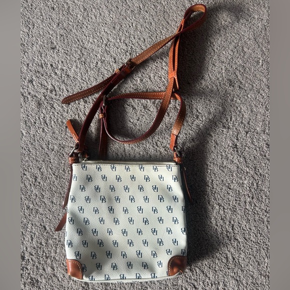 Dooney & Bourke Cream and Brown Crossbody Bag - Picture 2 of 8